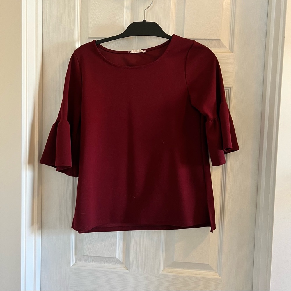 Bell sleeve maroon top